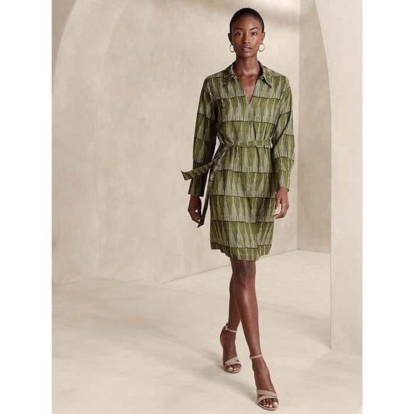 Banana Republic Women’s Medium Green Split-Neck Knee-Length Dress - Picture 1 of 6